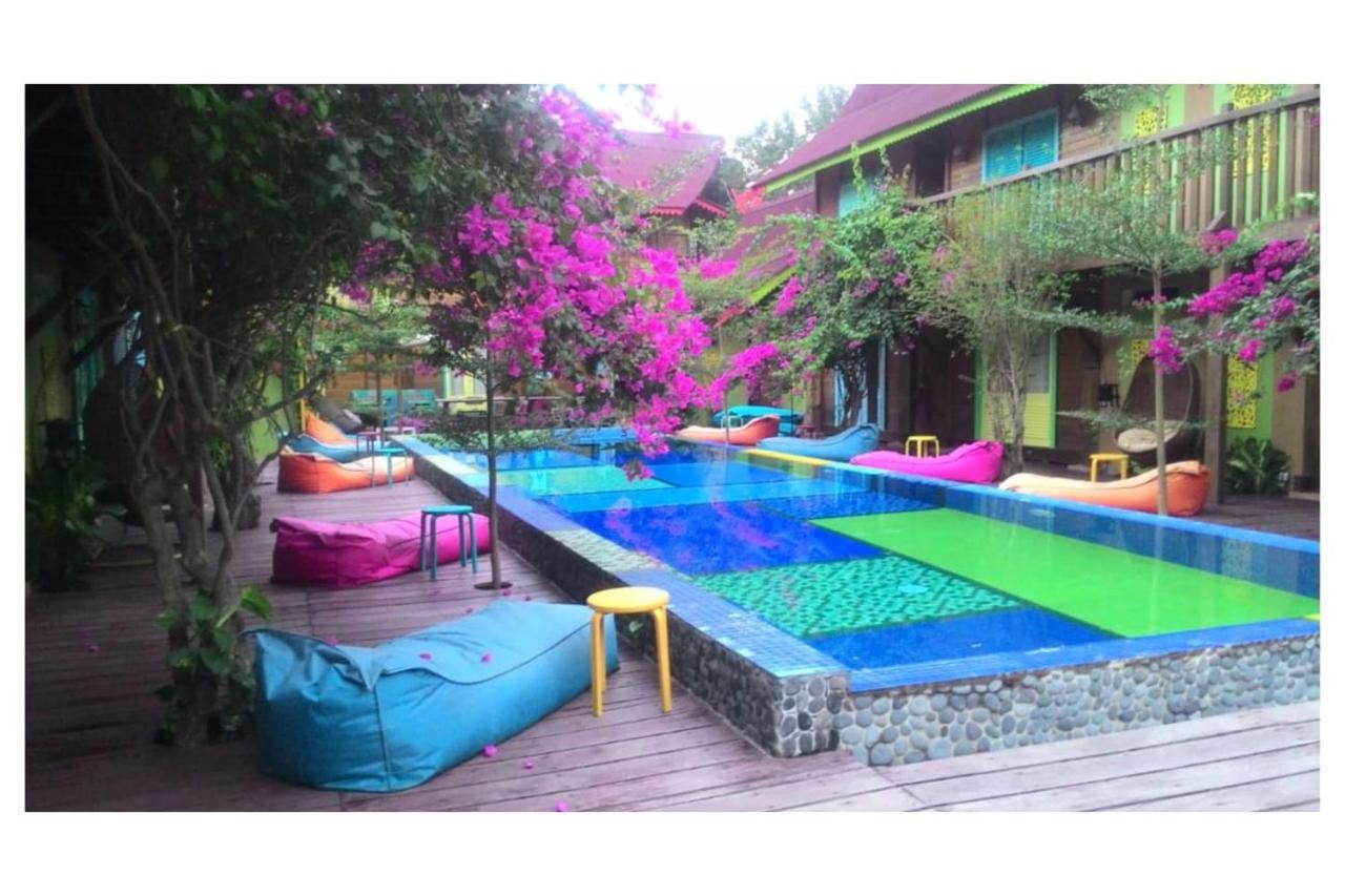 Bleu Verde, The Secret Garden - Turtle Point Beach Gili Trawangan Exterior photo