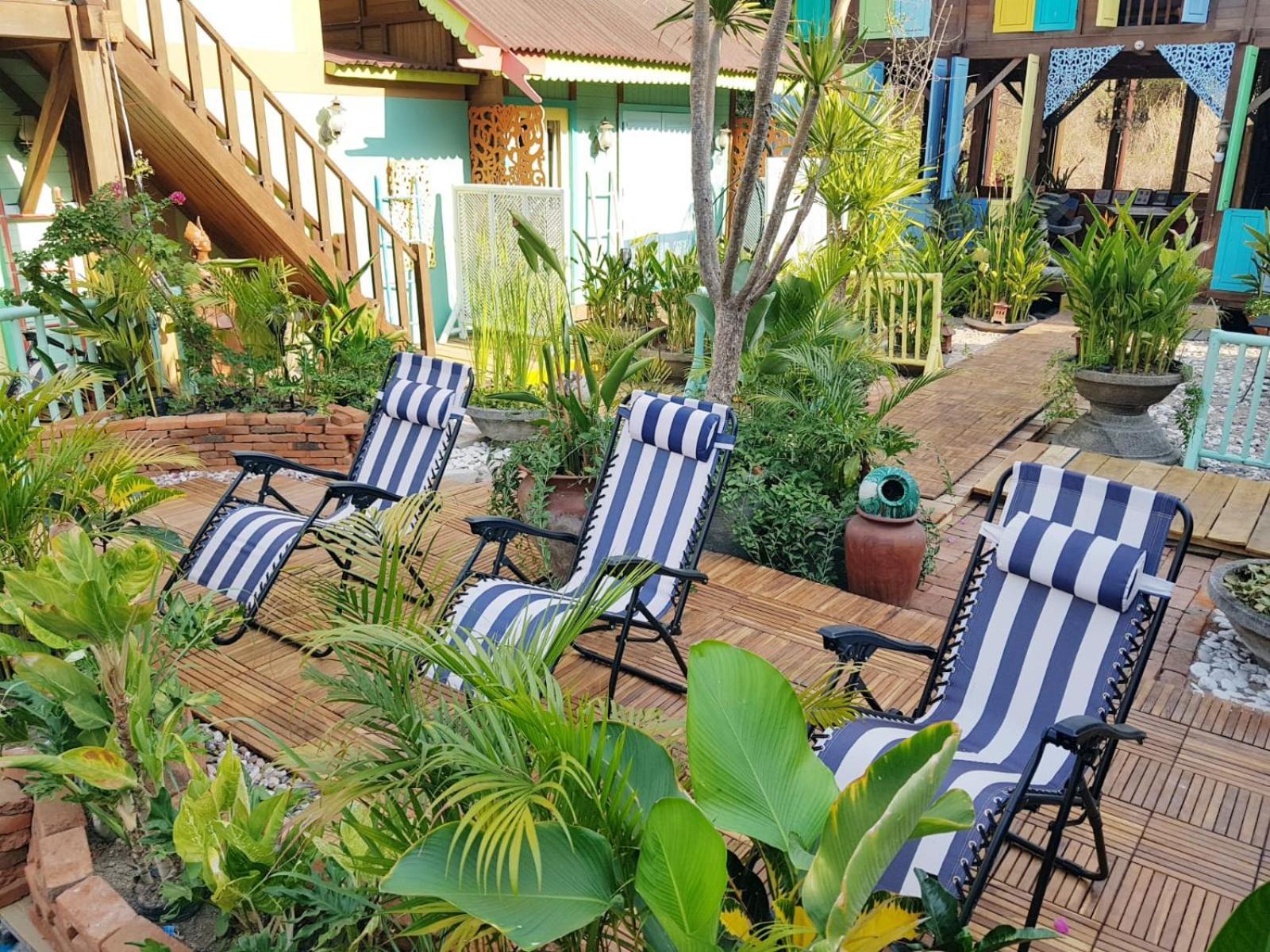 Bleu Verde, The Secret Garden - Turtle Point Beach Gili Trawangan Exterior photo